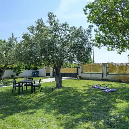 Istria Rosa In - Istrien Πούλα